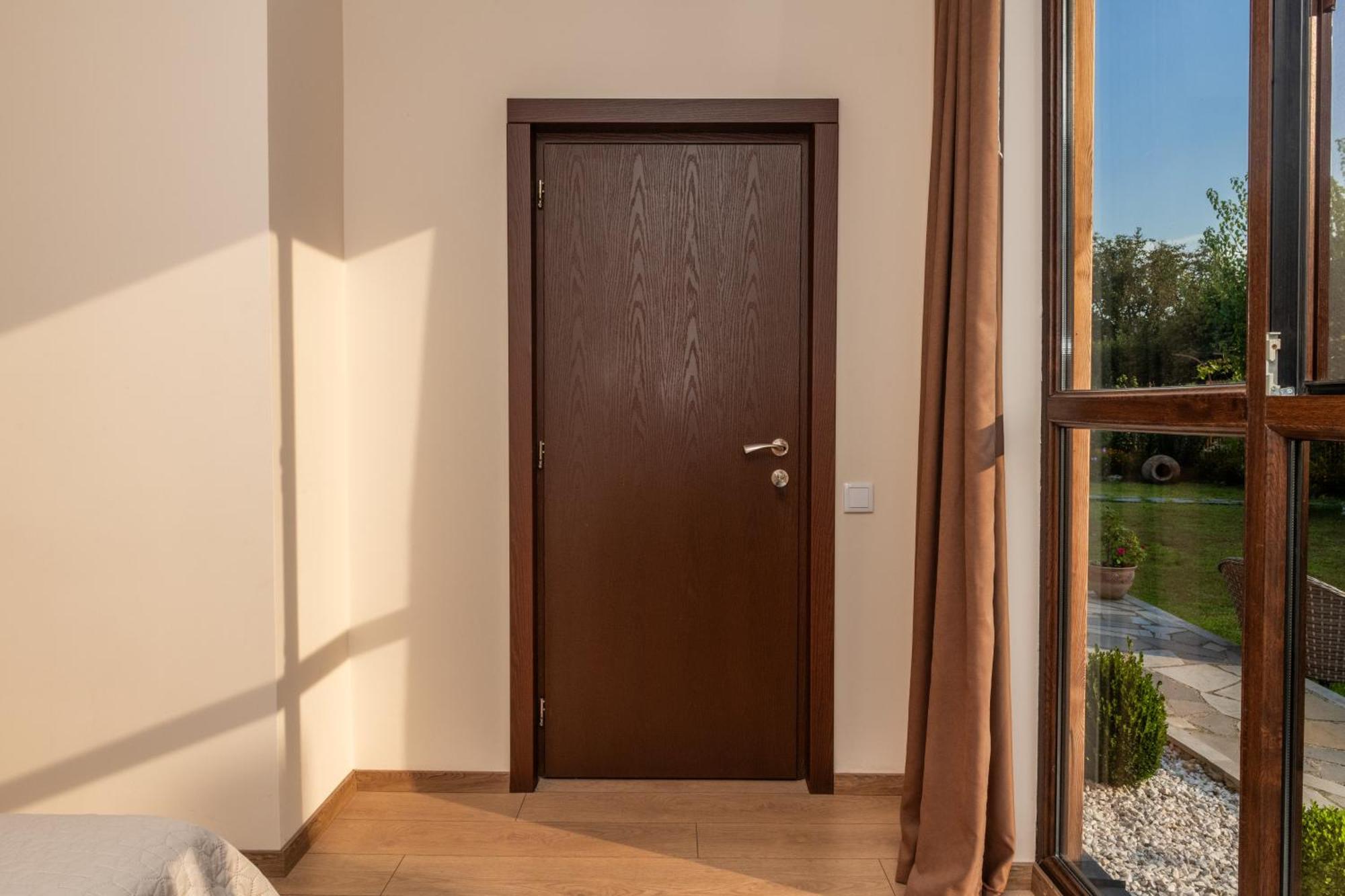 Alvani Inn K'vemo Alvani Luaran gambar