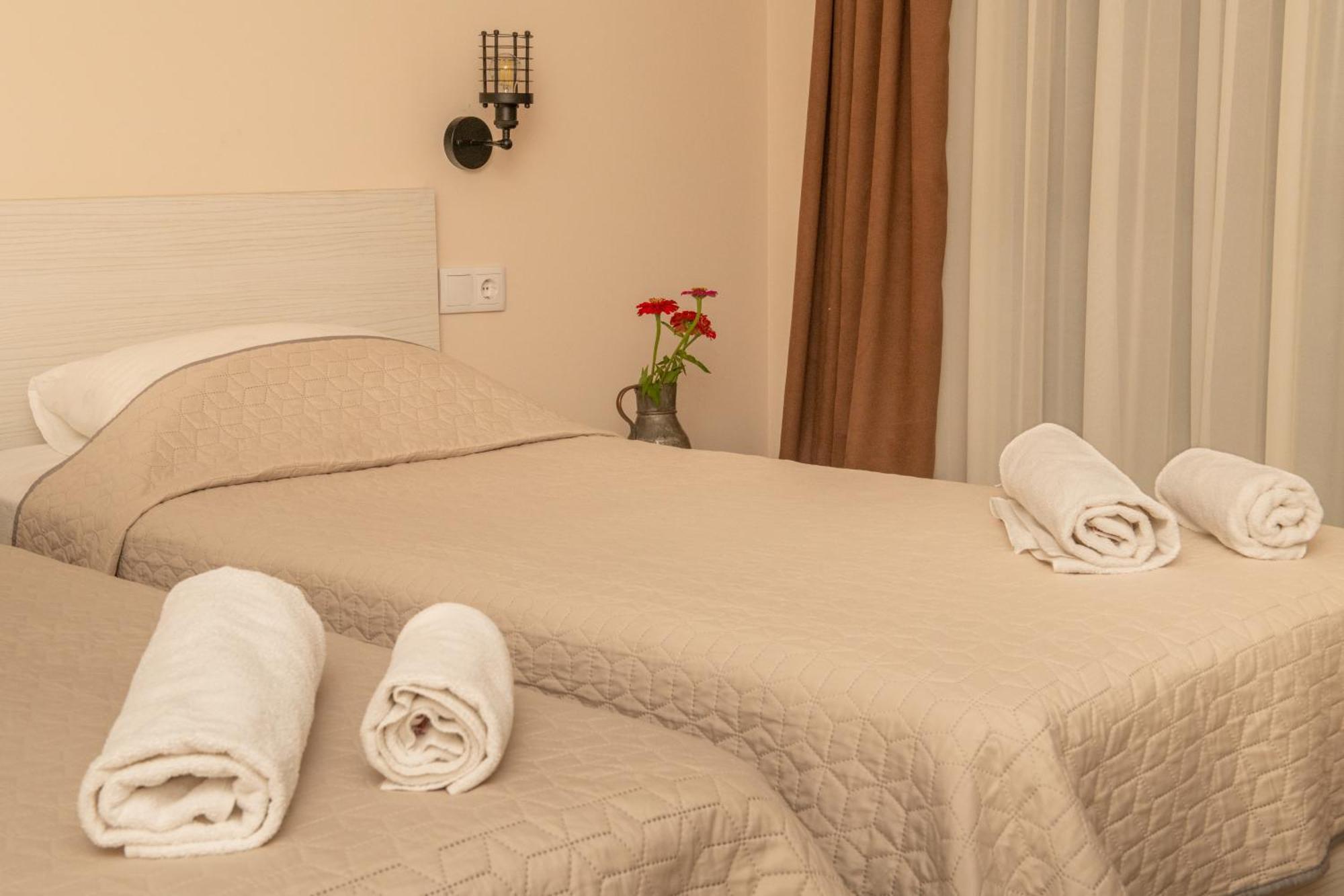 Alvani Inn K'vemo Alvani Luaran gambar