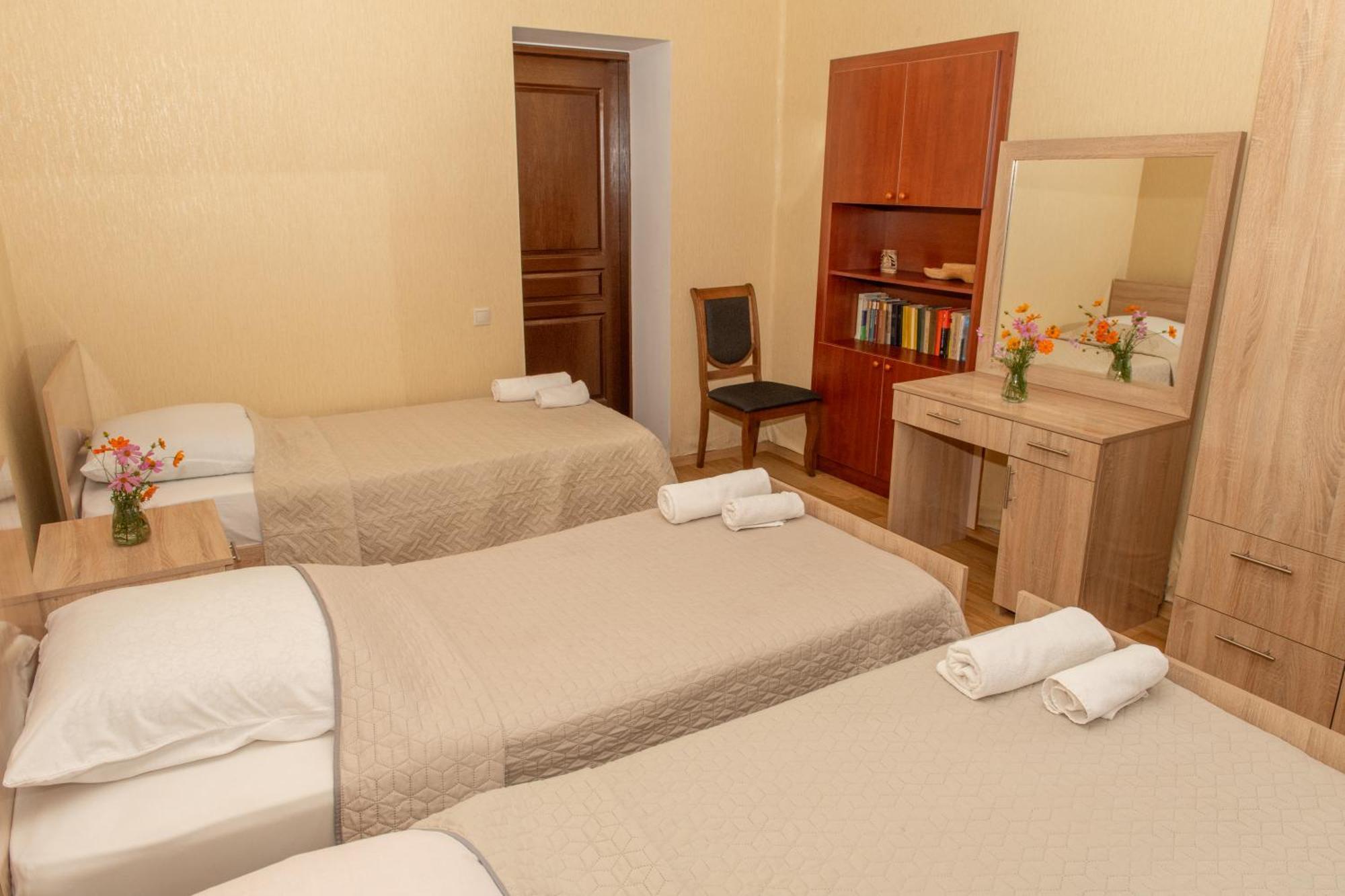 Alvani Inn K'vemo Alvani Luaran gambar