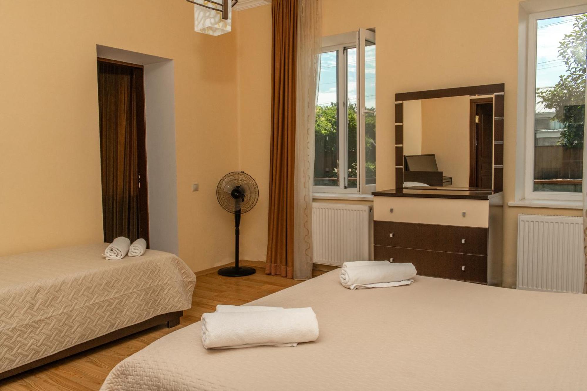 Alvani Inn K'vemo Alvani Luaran gambar